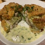 Lier - 白子と蟹のコロッケ海苔のソース（中身）