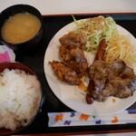 スネ吉食堂 - 料理写真: