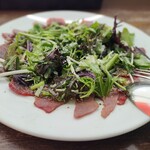 ミサキ イタリアーノ ボッカ - マグロ裏ホホ肉の炙りカルパッチョ