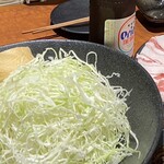 あぐー豚しゃぶしゃぶ専門店オーシャンBoo！ - セット内容　キャベツ、島豆腐、車麩、もずく