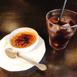 カフェ アンド カンティーヌ ノートル - デザートドリンクセット¥500(クレームブリュレとアイスティー)