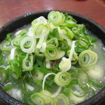 麻浦ヤンジソルロンタン - 三日目朝、だんだん大胆に葱たっぷし