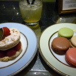 Ladurée - DIVIN＆マカロン