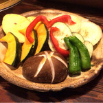 若鶏焼 福ちゃん - 野菜盛合せ　５４０円