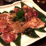 若鶏焼 福ちゃん - 地鶏網焼　お得な！五種盛り　１５００円