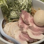 煮干し中華そば 高麗乃 飛翔 - 麺