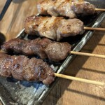 もつ焼き酒場　豚坊 - 