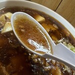 トーフラーメン 幸楊 - 秋のこない醤油ベースのスープ