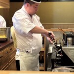 鍈輝 - 小野田氏