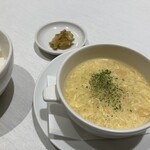 龍天楼 - コーンと玉子のスープ、優しい絶品。