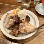 米家 - 石だいかぶとの塩焼900円の半分