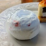 パティスリー モンプリュ - シャルマン　740円