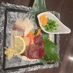 亜紗 本店 - くじらの刺身です