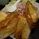 宵 - イベリコ豚のパテ、バケット添え　900円