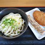 のぶ屋 - ぶっかけとちくわ天とジャンボチキンカツ