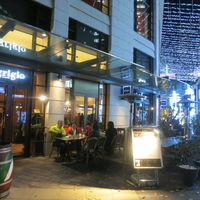 grigio la tavola - 