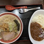 OMOUMA麺堂 五橋店 - ラーメンとカレー