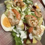 ビストロ アン ファミーユ - 赤エビのグリルとアボカド、たまごのサラダ