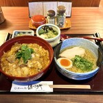 比内地鶏 ほっこりや - ・比内地鶏の親子丼 らーめんセット 2,178円/税込