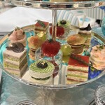 Tiffany Blue Box Café - 