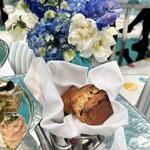 Tiffany Blue Box Café - 