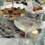 Tiffany Blue Box Café - 