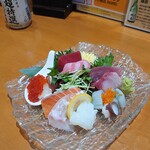 酒菜と炭火 山海鮮 - 大将の刺し盛り  ¥1,628