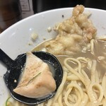 手打ちうどん 温羅 - 鳥の共演