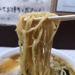 手打ち らーめん 響 - ツルリとした独特な食感の足踏み麺！！