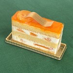 Chocolaterie&Bar ROND-POINT by Hirofumi Tanakamaru - 国産柑橘のショートケーキ