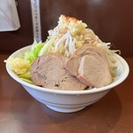 らーめん 陸 - 料理写真:✅らーめん¥900(2023年)→¥1.100❗️
　※食券にお好みを記入するシステム
　※ 麺柔/野菜W/油多/背脂/味普通