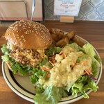 Sunny Stand - 2026.1 Monthly burger ポテト、サラダセット