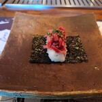 WITH THE STYLE ステーキハウス ミディアムレア - 牛タン寿司