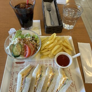 カフェ モグモフ_0