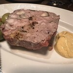 ダブリュー青山 ザ セラーアンドグリル - 