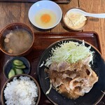 生姜焼き食堂 上出来 - リブロース生姜焼き