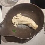 しゃぶしゃぶれたす - 豆乳スープでしゃぶしゃぶした、えのきです。