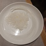 しゃぶしゃぶれたす - 白滝（糸こんにゃく）、くずきりです。