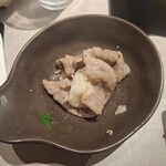 しゃぶしゃぶれたす - しゃぶしゃぶの豆乳スープで調理した、埼玉県産の霜降り黒毛和牛サーロイン・その2です。