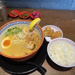 だしと麺 - からあげ2個とライスセット 合計1,810円