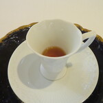 ラ メゾン クルティーヌ - 澄んだ琥珀。