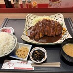 みそかつ 矢場とん 羽田エアポートガーデン店 - 