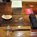 初音鮨 - テーブル