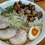 らーめん弥七 - 醤油ちゃーしゅー麺、大盛