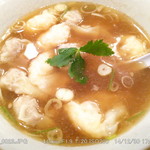 支那そば たんたん亭 - ワンタンスープ