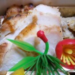 阪南洋風食堂クゥクゥ - おせち　スモークチキン