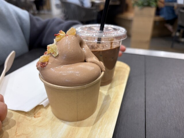 QUON CHOCOLATE & DEMI-SEC 星が丘テラス店 （久遠チョコレート