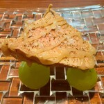 名前のないイタリア料理店 - フォアグラ＋オレンジ蜂蜜＋シャインマスカット。ビックリしました。余韻がやべー！ 計算され尽くされたペアリング！