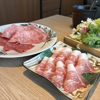 しゃぶしゃぶと焼肉 わにく - 写真は２人前