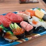 ヤオコー - 料理写真:本鮪入り握り